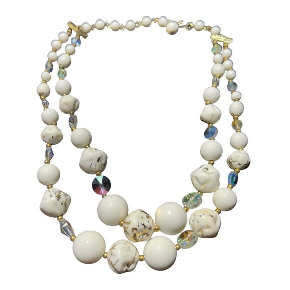 Vintage 15" White Beaded Gold Tone Paint Splattered Two Strand Necklace - Picture 5 of 6